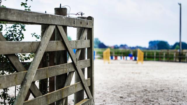 poort aan piste